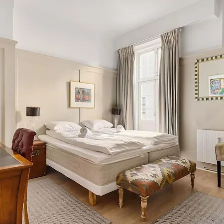 Dinbnb I 550m To Vigelands Park I 140sqm I Massage Bathtub * オスロ